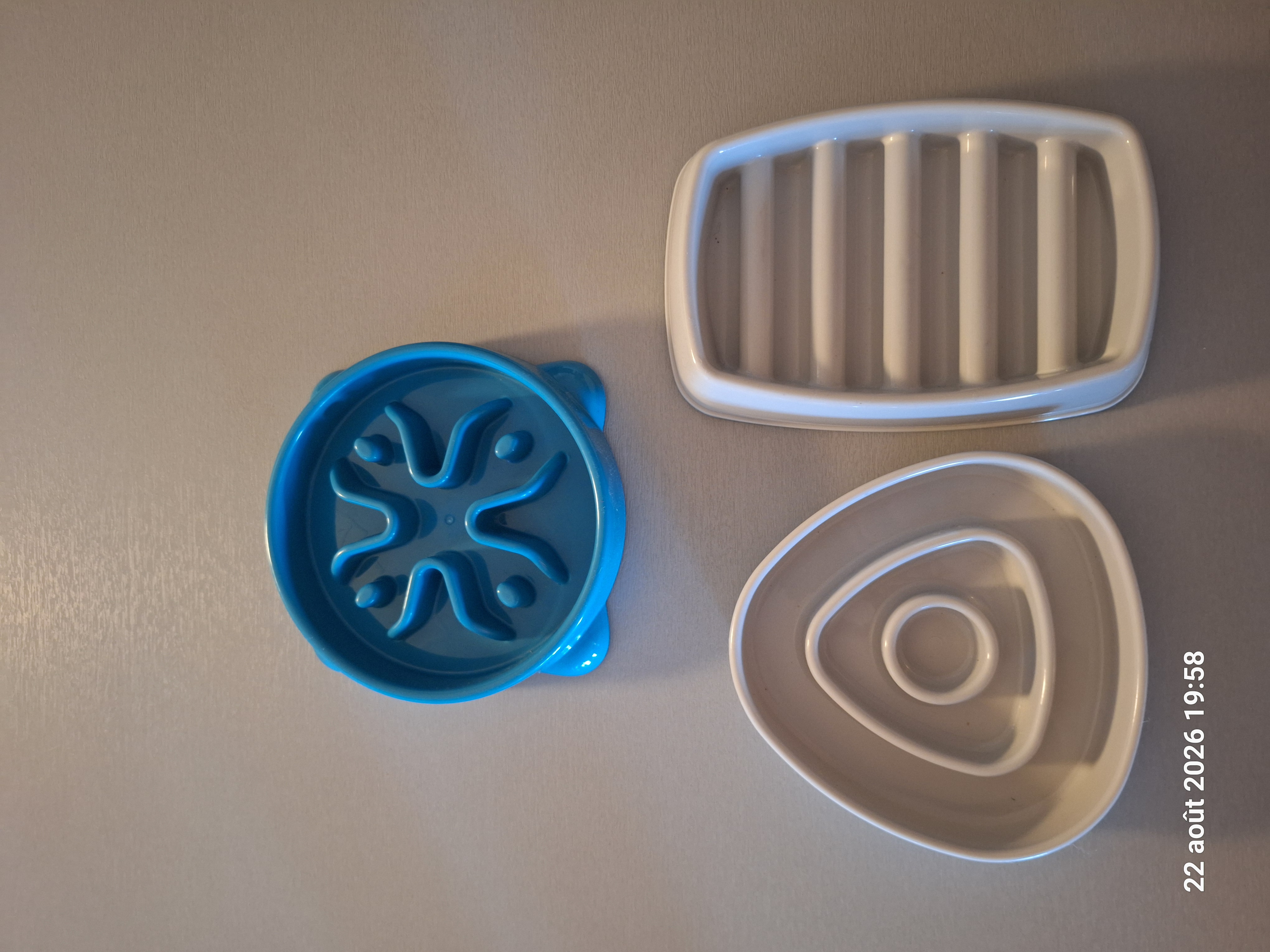 Gamelles anti-glouton